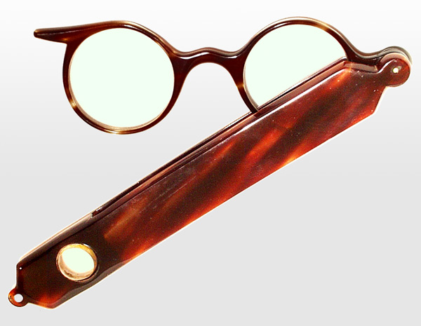  Imitation Tortoiseshell Lorgnette with Magnifying Glass - click to enlarge.